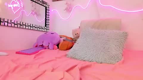 Paula online show from February 18, 2025, 9:53 pm