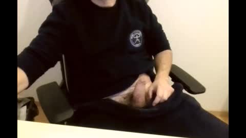 paulbazo83 online show from February 17, 2026, 12:12 pm