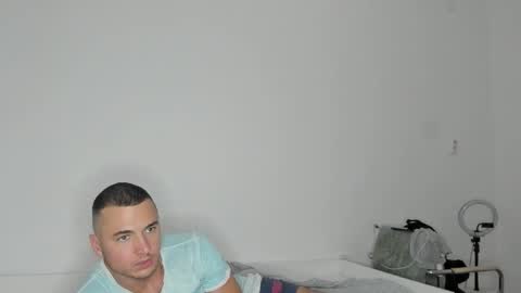 paulblack021 online show from November 11, 2025, 5:24 pm