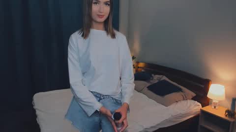 Eva online show from September 11, 2025, 9:15 pm