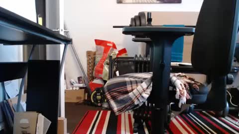 paulie120464 online show from March 3, 2025, 4:24 pm