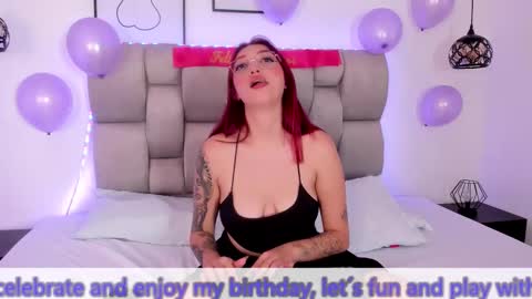 paulina_881 online show from January 14, 2026, 5:02 am