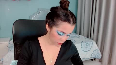 Paulina online show from October 27, 2025, 7:40 pm