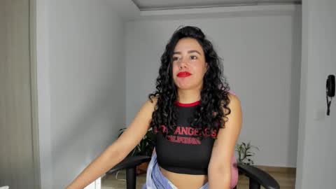 paulina online show from February 23, 2025, 11:14 pm