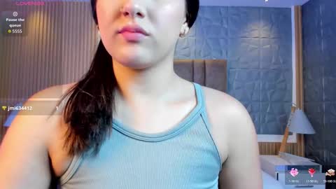 Paulina  online show from December 22, 2025, 1:41 pm