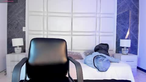 Snapshot of paulina_sweett chatting on June 9, 2026, 12:06 pm Paulina online show from June 9, 2026, 12:06 pm