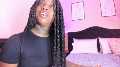 Pauline online show from April 15, 2026, 2:29 am