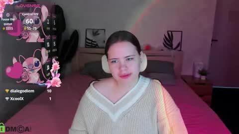 Erica online show from October 26, 2025, 1:33 am