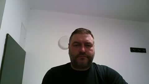 pauljr85 online show from June 13, 2026, 10:46 am