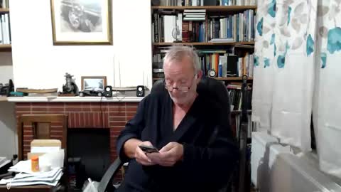 Hi Im Paul online show from October 30, 2025, 7:58 pm