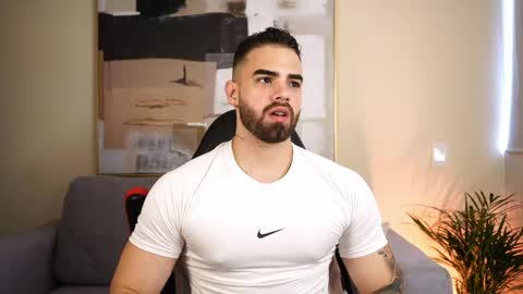 Paul Phoenix online show from April 17, 2026, 9:40 pm