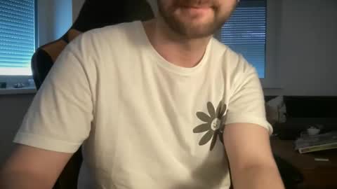 love bush online show from April 17, 2026, 2:42 pm