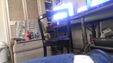 Snapshot of paulvert chatting on September 10, 2025, 10:10 pm Paulvert online show from September 10, 2025, 10:10 pm