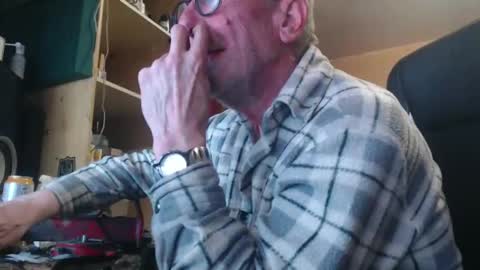 Snapshot of pc8474408 chatting on March 6, 2026, 9:22 pm pc8474408 online show from March 6, 2026, 9:22 pm