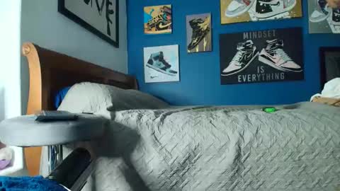 Phenomenal online show from November 26, 2025, 11:33 am