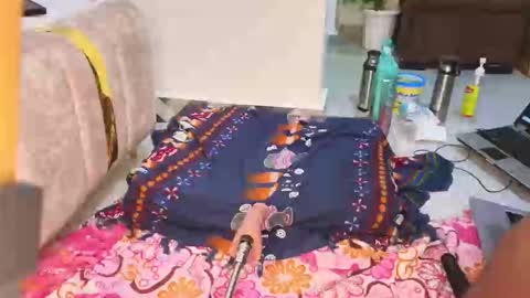 peacelady online show from September 19, 2025, 12:17 pm