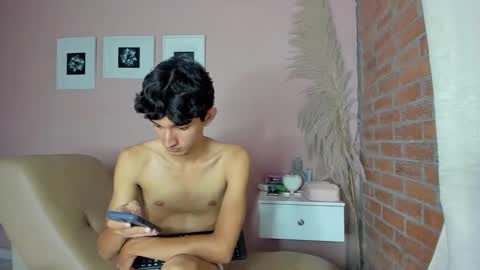 peach tyron online show from February 1, 2025, 11:06 pm