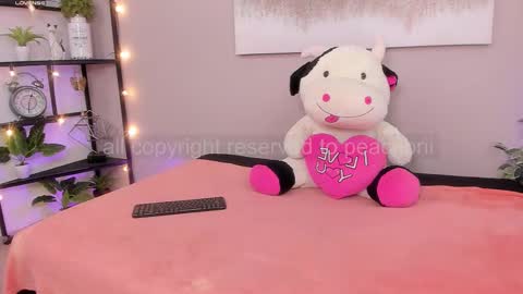 Briana online show from November 28, 2025, 1:47 pm