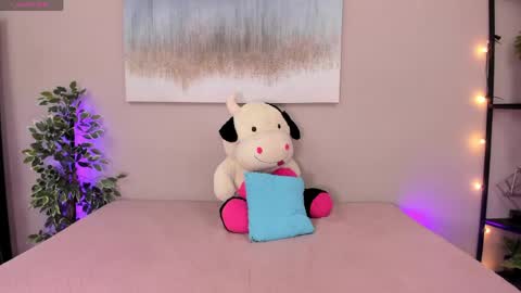 Briana online show from April 14, 2026, 1:28 pm