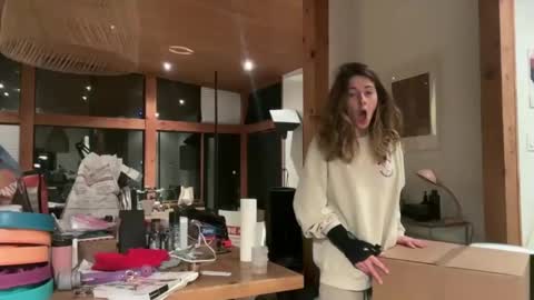 Effyyyyy online show from October 24, 2025, 1:13 am