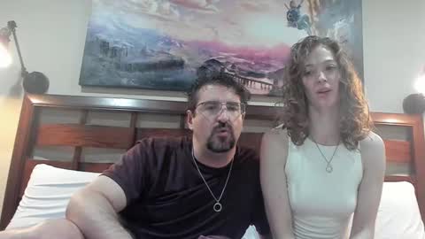 Peaches  Cupcake Rachel and Bryce online show from September 21, 2025, 5:20 am