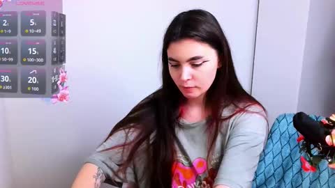 Peachy online show from November 25, 2025, 4:18 pm