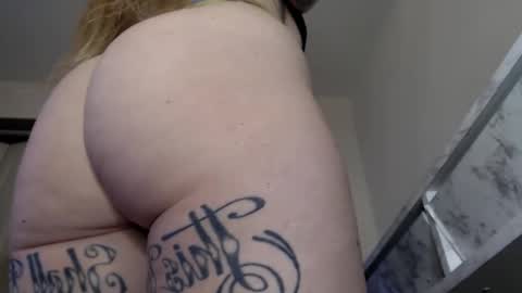 kat online show from October 9, 2025, 1:53 pm