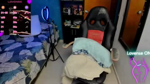 Tangerine Penaut online show from October 24, 2025, 1:57 am