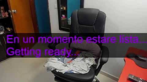 Tangerine Penaut online show from February 8, 2026, 11:52 pm