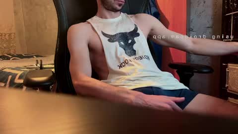 peanutmikk online show from April 2, 2026, 4:04 pm