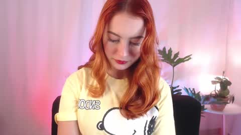 Snapshot of pear__moon chatting on January 18, 2025, 2:47 am LILLY online show from January 18, 2025, 2:47 am