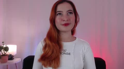 Snapshot of pear__moon chatting on February 9, 2025, 4:46 am LILLY online show from February 9, 2025, 4:46 am