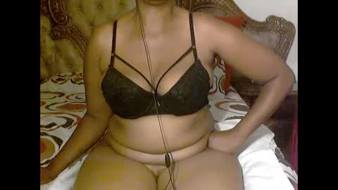 pearassmmm online show from December 14, 2024, 9:13 pm
