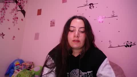 Pearl online show from October 21, 2025, 4:13 am