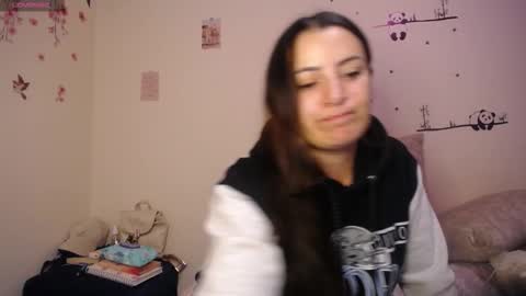 Pearl online show from November 20, 2025, 4:12 am