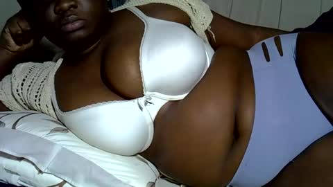 Keci online show from November 9, 2025, 8:01 am