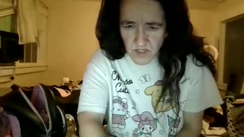 pebblezmeowkitty online show from May 15, 2026, 7:04 am