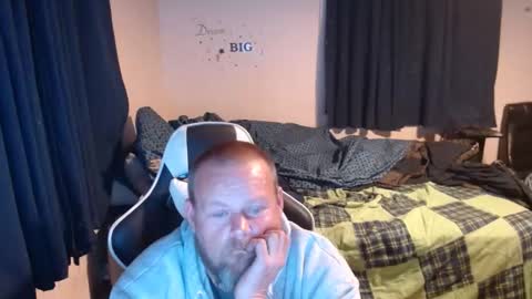 pecker40 online show from January 11, 2025, 2:20 am