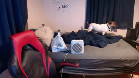 pecker40 online show from December 5, 2025, 1:14 am