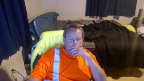 Snapshot of pecker40 chatting on February 1, 2026, 3:16 am pecker40 online show from February 1, 2026, 3:16 am