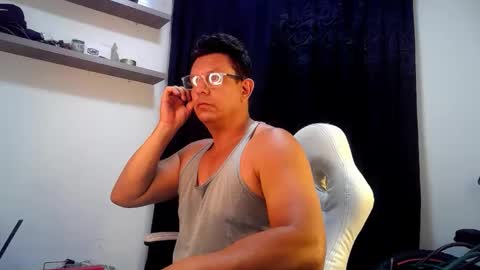 Pedro online show from April 28, 2026, 11:21 pm