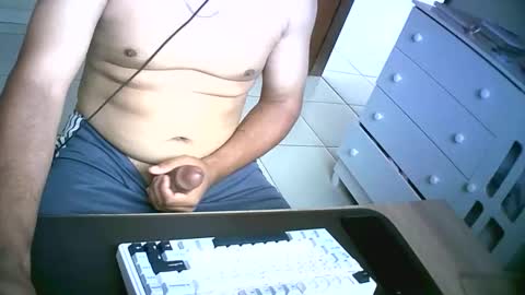 pedrohenriqueqq2309 online show from October 14, 2025, 1:01 pm