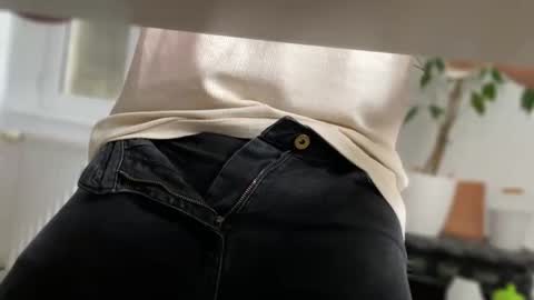 Snapshot of pedroserrano2000 chatting on October 3, 2025, 3:20 pm PedrOO OO online show from October 3, 2025, 3:20 pm