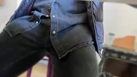 Snapshot of pedroserrano2000 chatting on October 17, 2025, 8:28 am PedrOO OO online show from October 17, 2025, 8:28 am