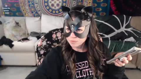 NEXT CHILL SESH  1130 930pm -ish PEEK online show from December 13, 2024, 2:54 am