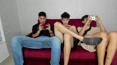 CAIN-19  ALLEN-18 RONALD-18 AUSTIN-18 MOD DANTE online show from January 11, 2025, 8:54 pm