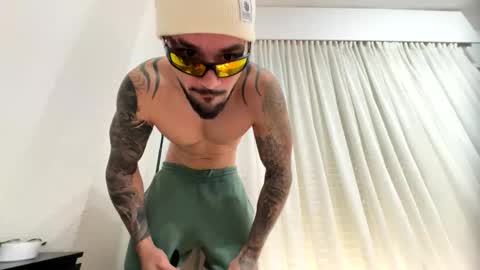 penebunny online show from December 17, 2025, 10:54 am