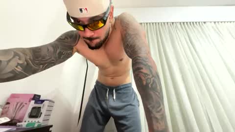 penebunny online show from April 25, 2026, 5:21 am