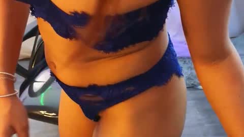 peneelopeecute online show from April 16, 2026, 9:39 pm