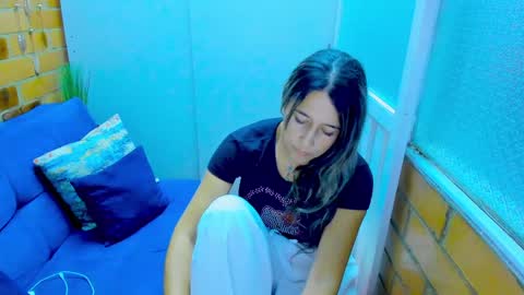 Penelope online show from February 4, 2025, 8:17 pm